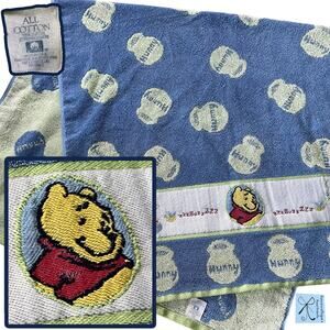 Disney Winnie the Pooh Hunny Pot Buzz Buzz Towel